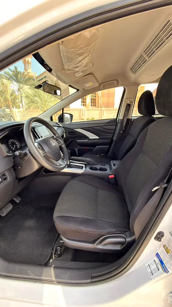 MITSUBISHI XPANDER -MEDIUM LINE 2024, GCC Specs,Original Paint, Perfect Condtion, No Accident, 2Keys - Image 13