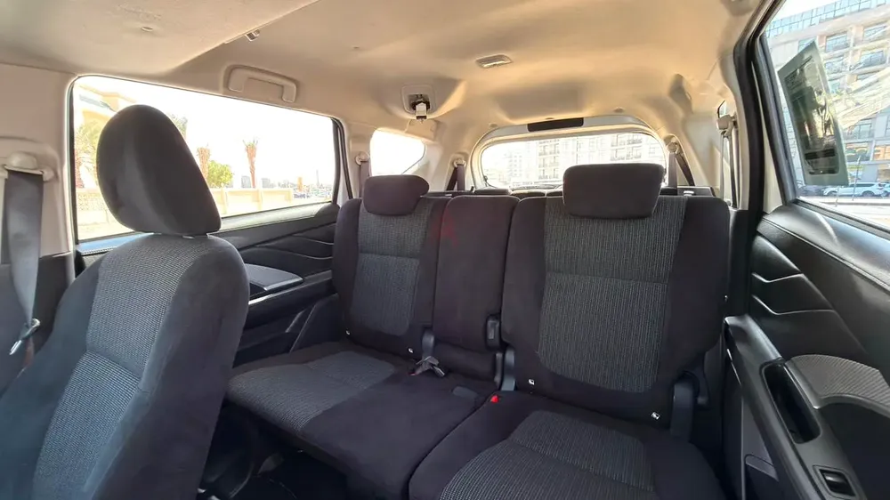 MITSUBISHI XPANDER -MEDIUM LINE 2024, GCC Specs,Original Paint, Perfect Condtion, No Accident, 2Keys - Image 15