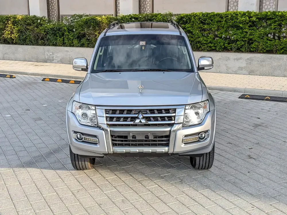 MITSUBISHI PAJERO 2015 GLS TOP FULL OPTION GCC IN EXCELLENT CONDITION - Image 16
