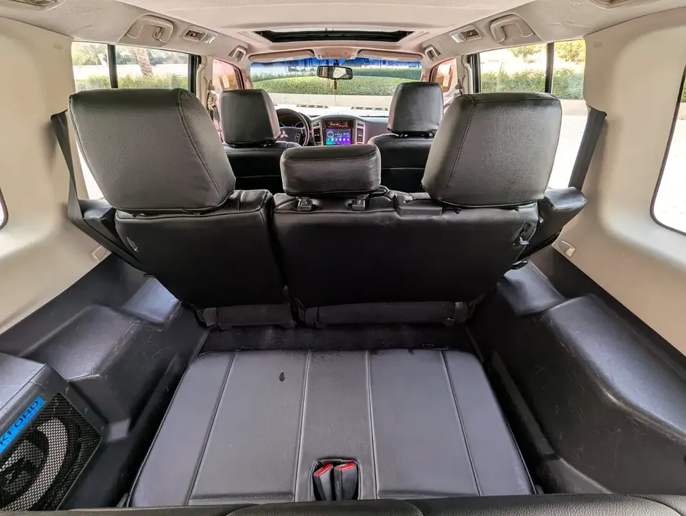 MITSUBISHI PAJERO 2015 GLS TOP FULL OPTION GCC IN EXCELLENT CONDITION - Image 7