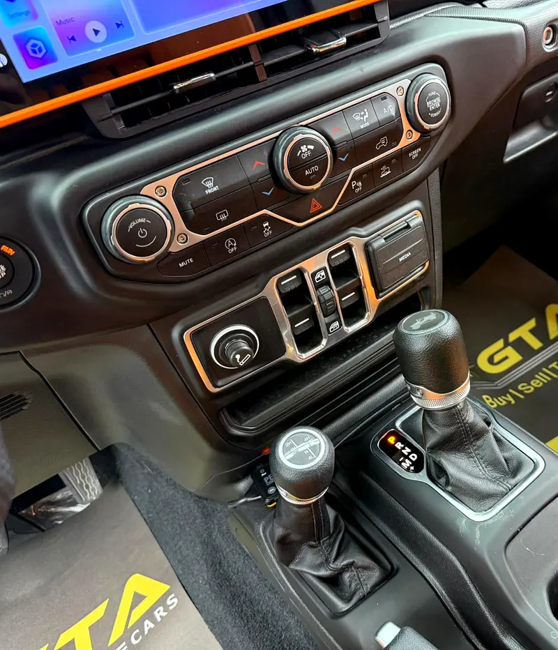 2023 Jeep Wrangler Unlimited Sports Jeepers Edition, 2028 Jeep Warranty, 2026 Jeep Service Pack, GCC - Image 17