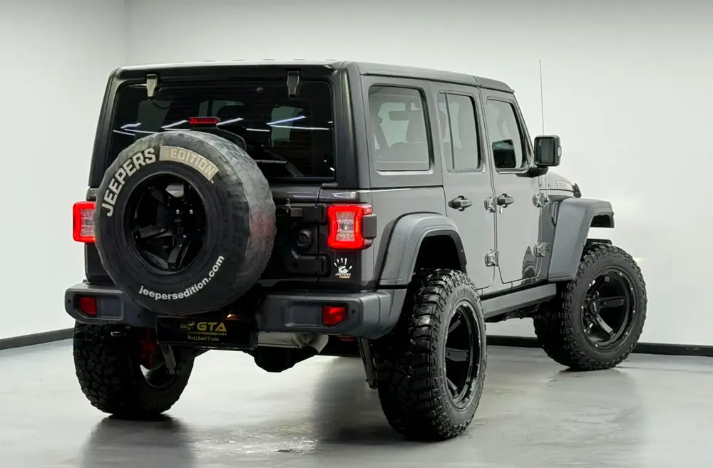 2023 Jeep Wrangler Unlimited Sports Jeepers Edition, 2028 Jeep Warranty, 2026 Jeep Service Pack, GCC - Image 4