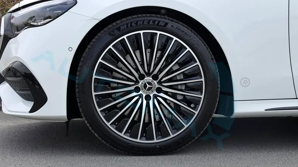 ( Eid al-Adha Offer ) 2026 Mercedes-Benz E 300 AMG 2.0T RWD GCC 0Km With 2 Years Warranty - Image 20