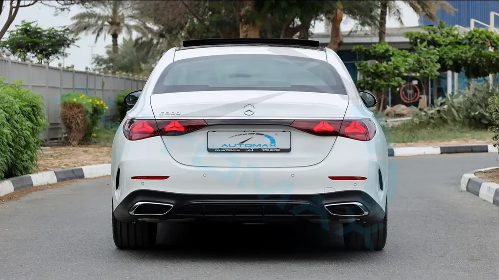 ( Eid al-Adha Offer ) 2026 Mercedes-Benz E 300 AMG 2.0T RWD GCC 0Km With 2 Years Warranty - Image 6