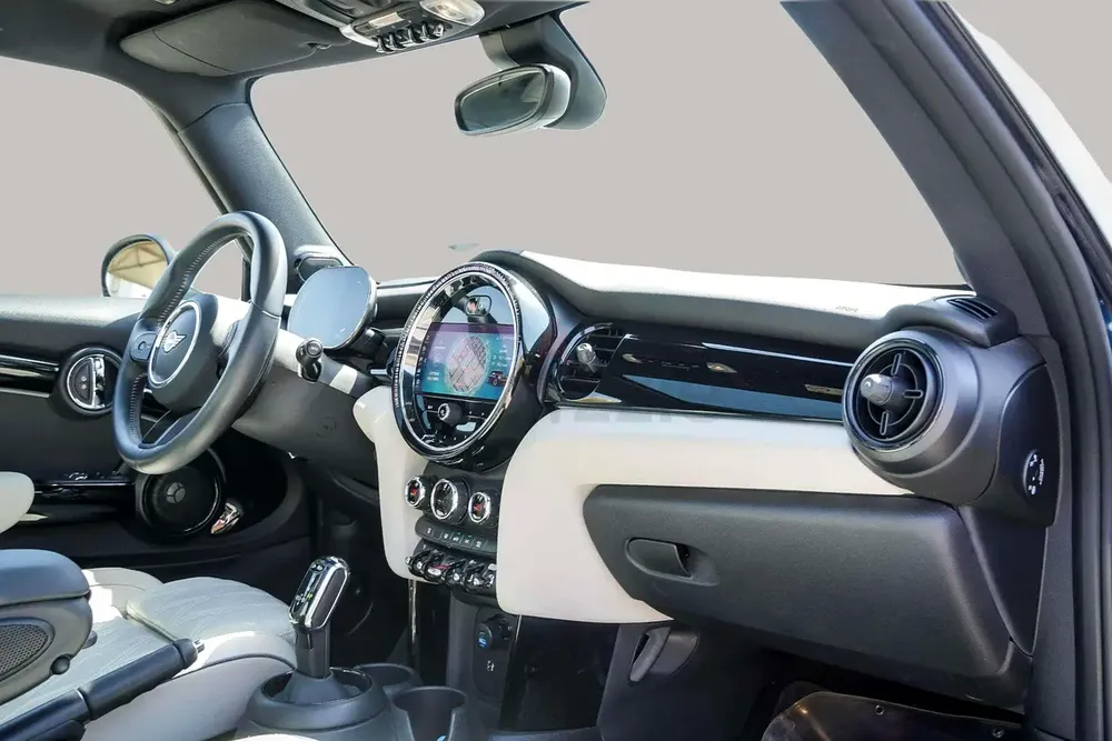 AED 1748/month | 2023 MINI Cooper  | GCC Specs | Ref#433888 - Image 9