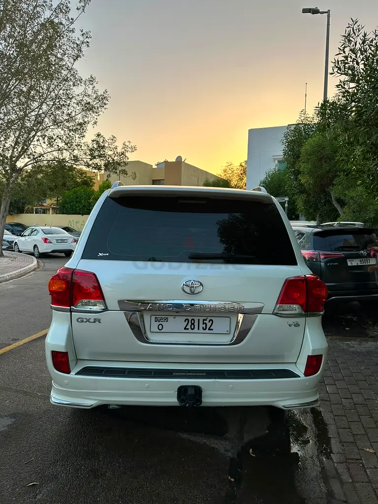 Toyota Land Cruiser GXR 2014 GCC Specs - Pristine Condition - Image 5