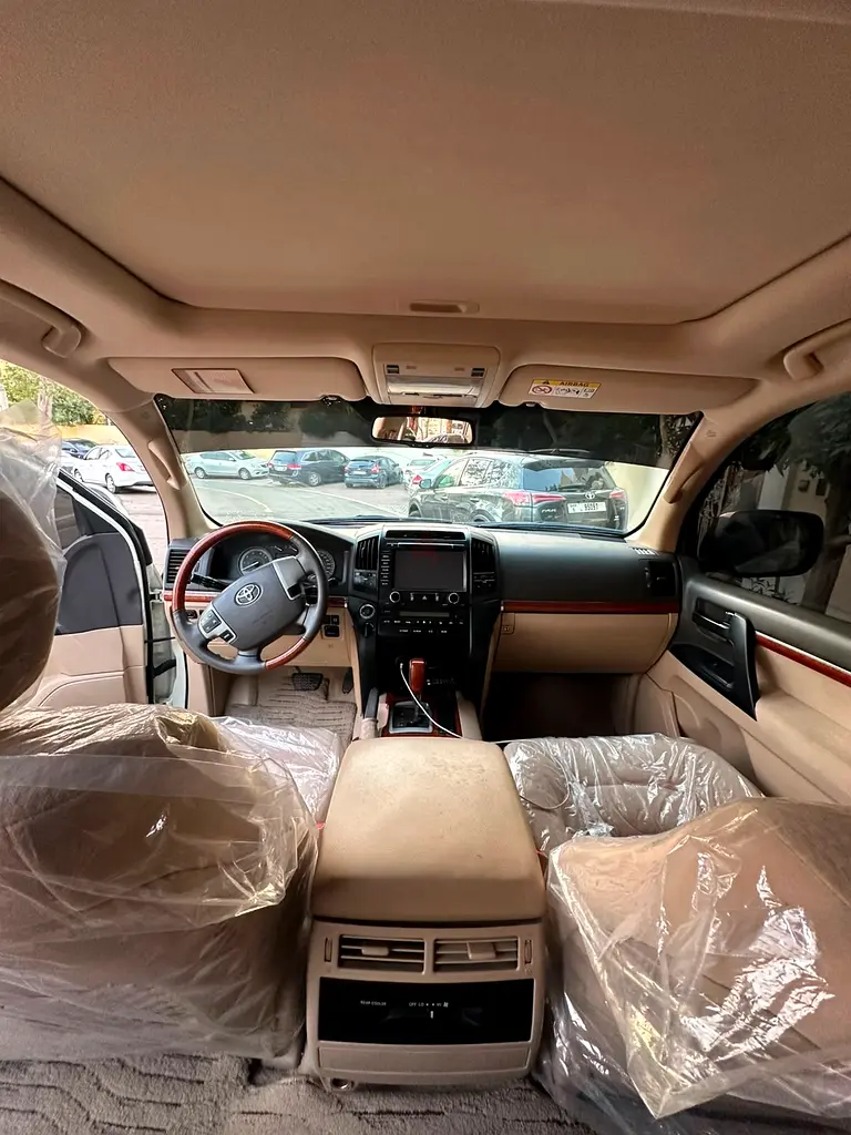 Toyota Land Cruiser GXR 2014 GCC Specs - Pristine Condition - Image 7