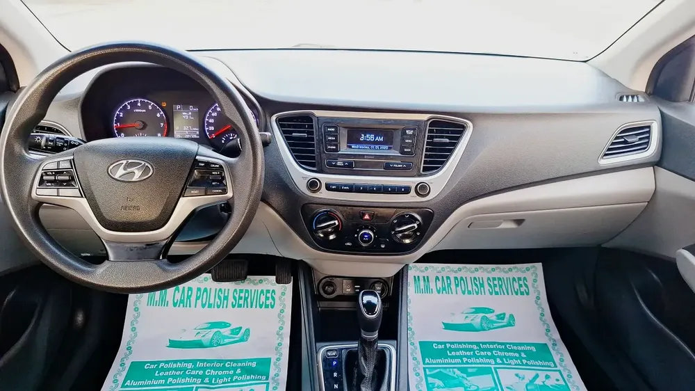 HYUNDAI ACCENT 2019 - Image 10