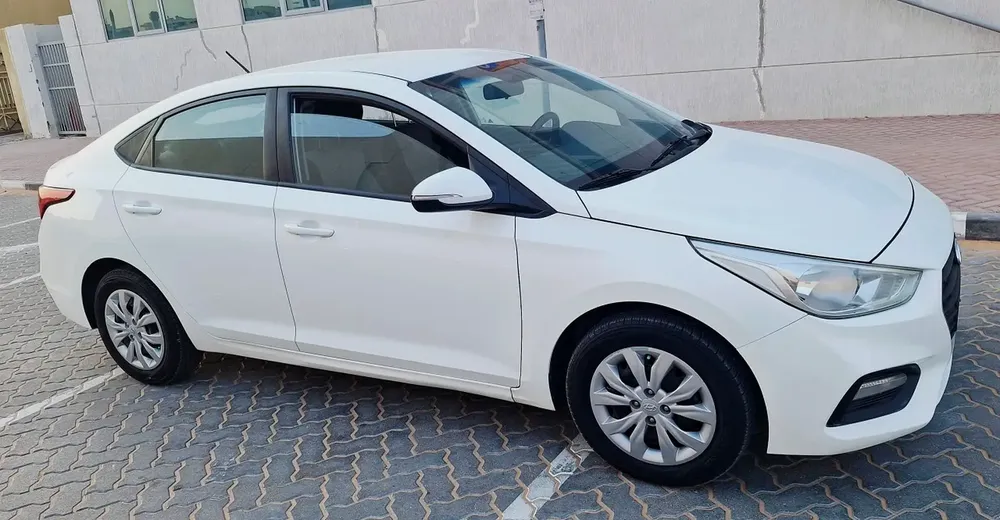 HYUNDAI ACCENT 2019 - Image 11