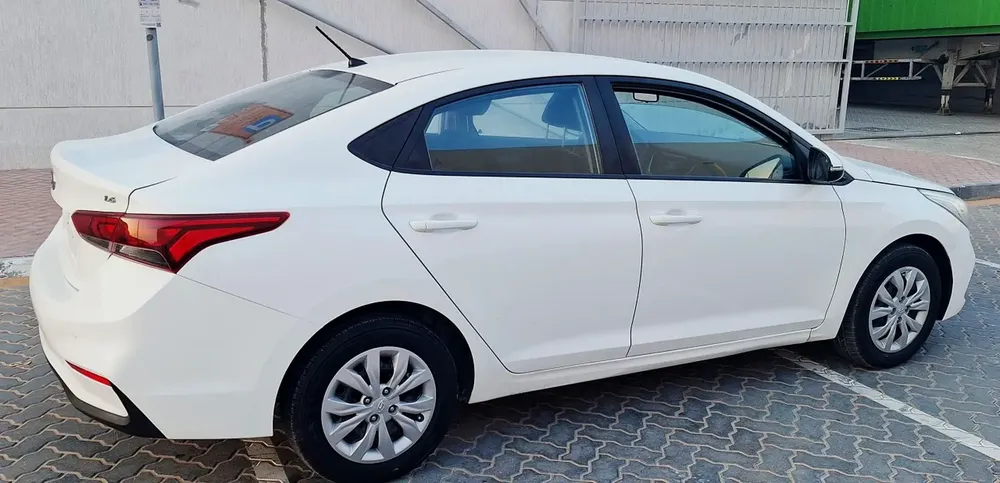 HYUNDAI ACCENT 2019 - Image 12