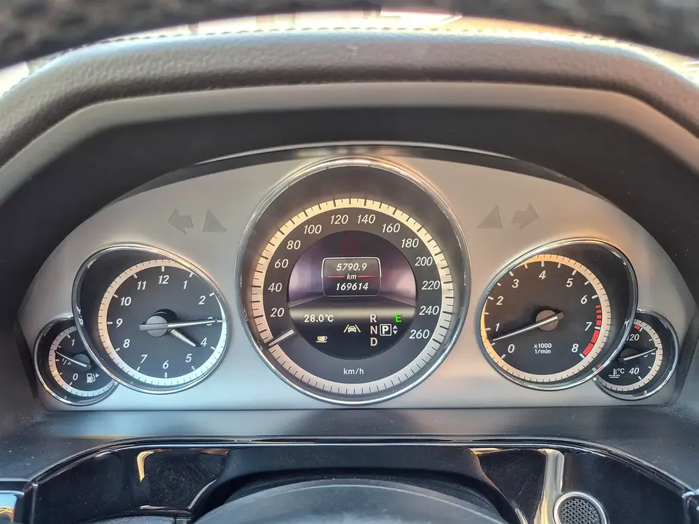 Inspected Car | 2013 Mercedes-Benz E-Class E 300 | GCC Specs | Ref#425739 - Image 16