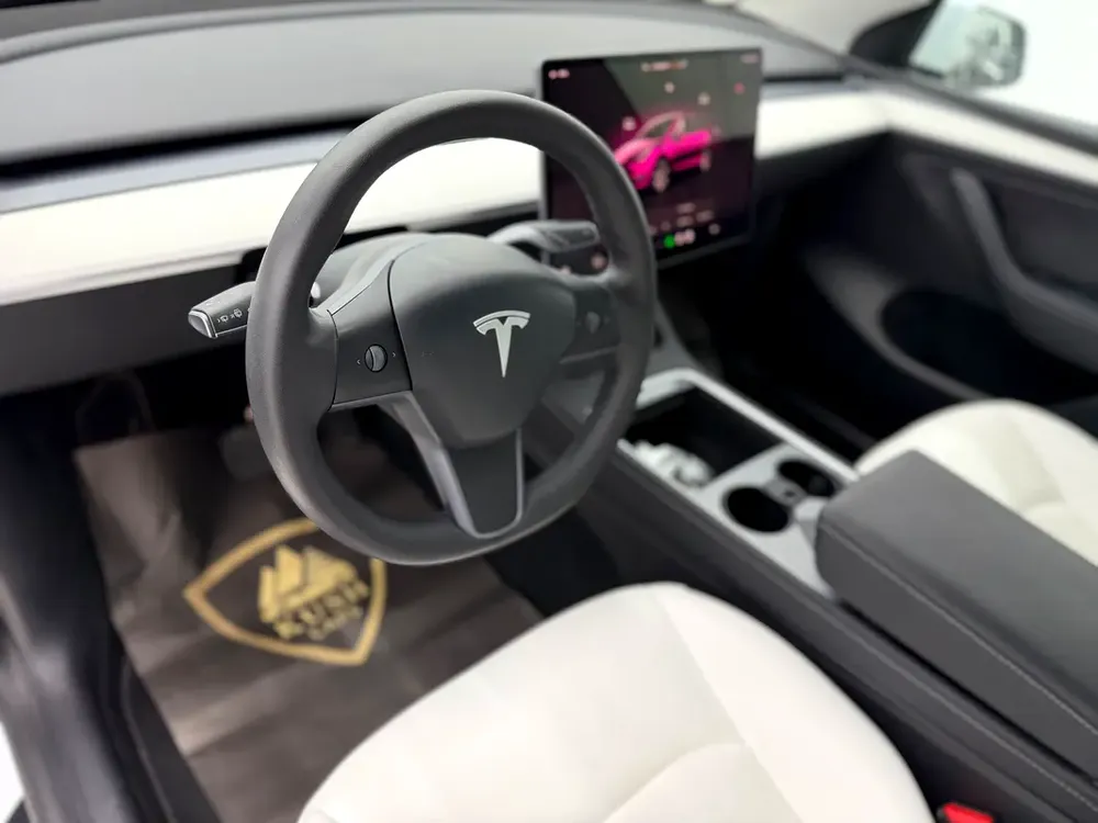 Tesla Model Y Long Range AWD 2022 GCC Specs - Image 12