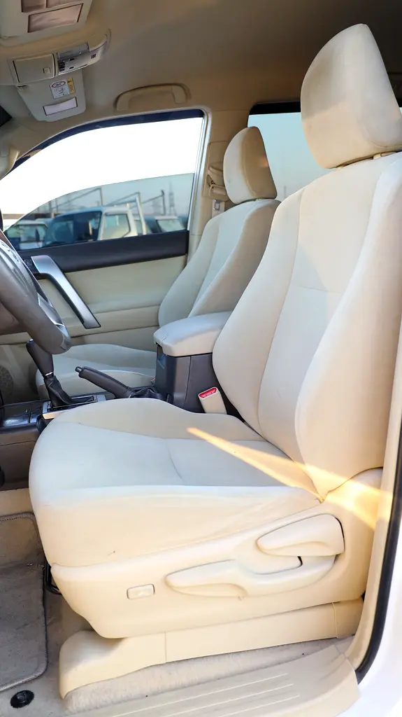 TOYOTA LANDCRUISER PRADO - Image 13