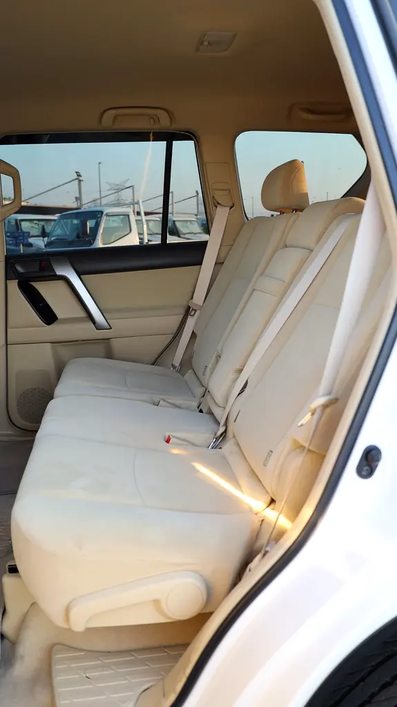 TOYOTA LANDCRUISER PRADO - Image 16