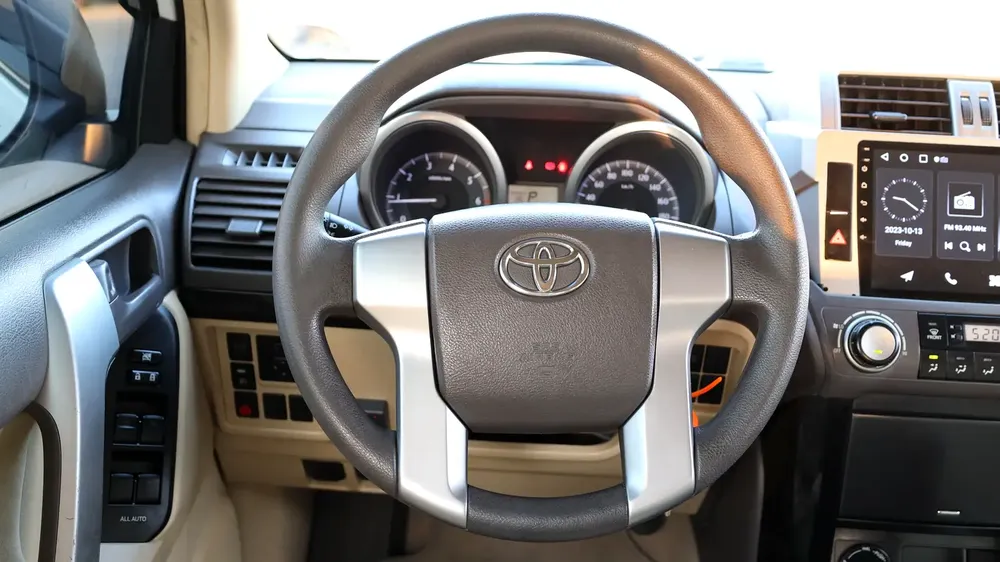TOYOTA LANDCRUISER PRADO - Image 9