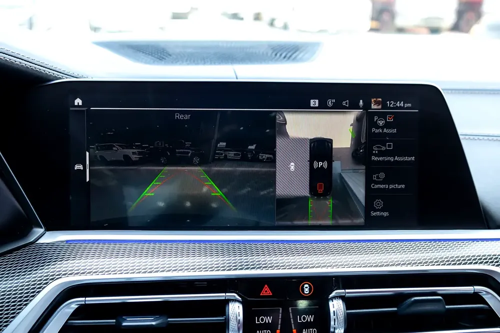 BMW X6 40i 2023 GCC specs - Image 5