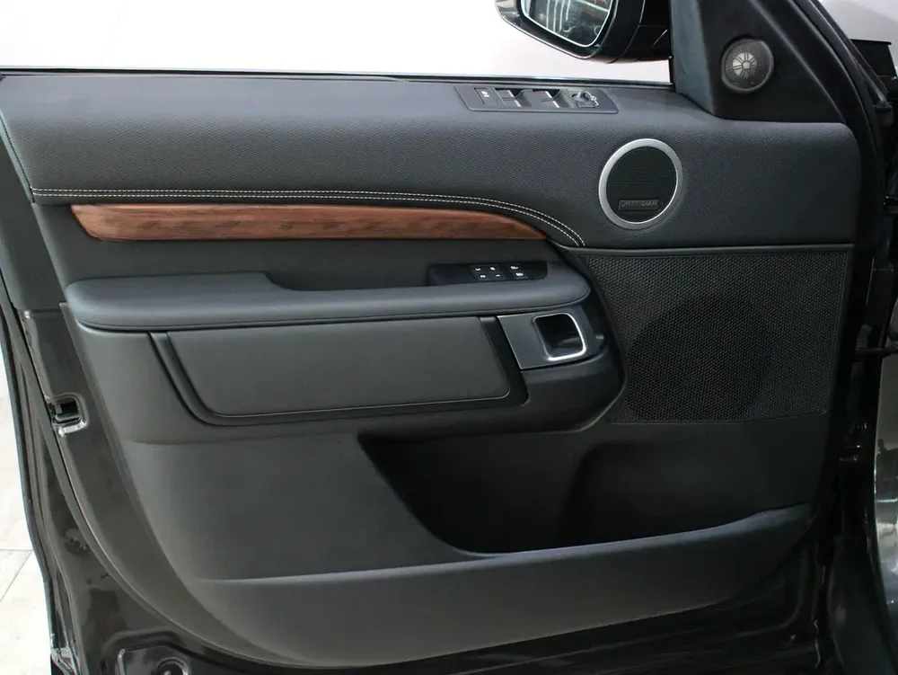 2024 - Land Rover Discovery P360 Dynamic HSE V6 with warranty - Image 14