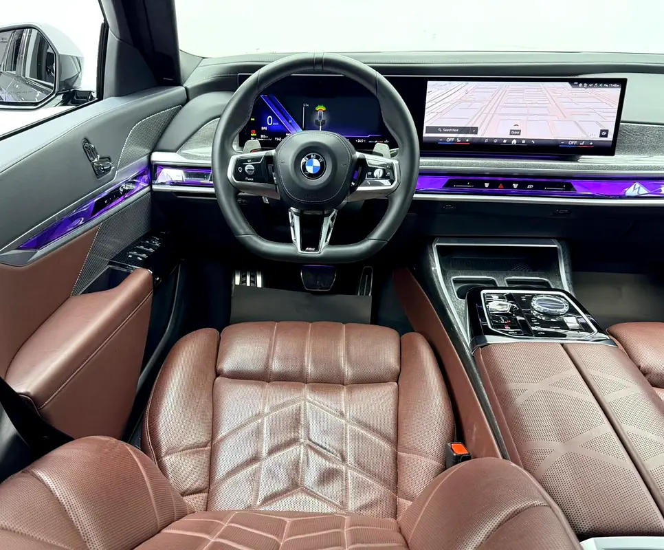 2023 BMW 735i, 2028 BMW Warranty + Service Pack, Full BMW Service History, Low Km, Fully Loaded, GCC - Image 13