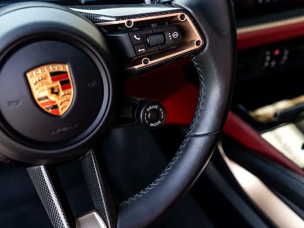 0% DOWN PAYMENT | PERFORMANCE PULSE UPGRADE | CAYENNE COUPE | UNICORN SPEC | PORSCHE WARRANTY - Image 17