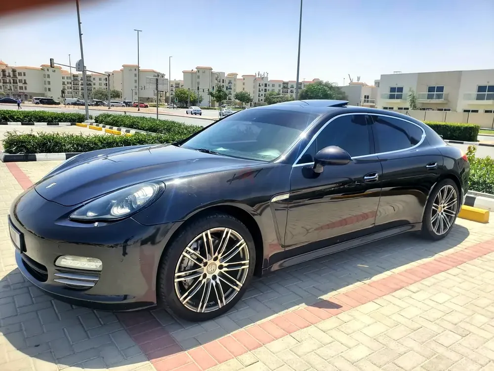Porsche Panamera 4S 2012 | V8 4.8L | Sports Exhaust | GCC Specs - Image 10