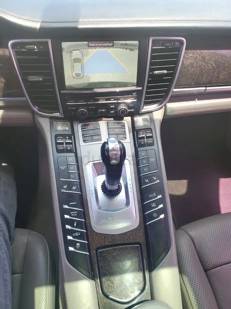 Porsche Panamera 4S 2012 | V8 4.8L | Sports Exhaust | GCC Specs - Image 17
