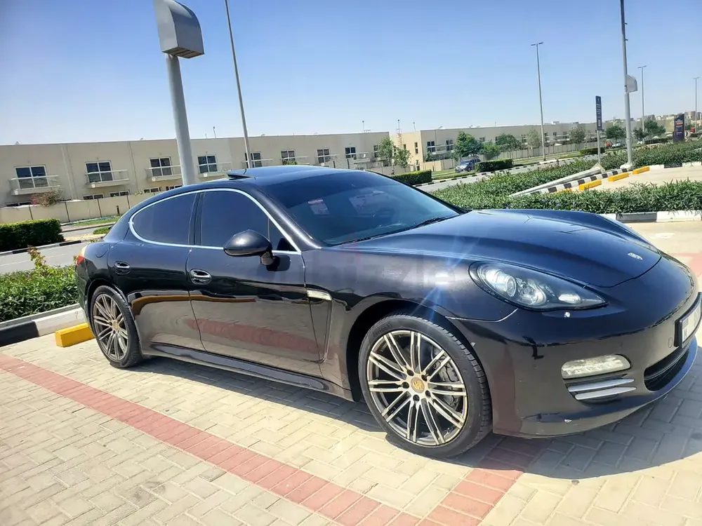 Porsche Panamera 4S 2012 | V8 4.8L | Sports Exhaust | GCC Specs - Image 8