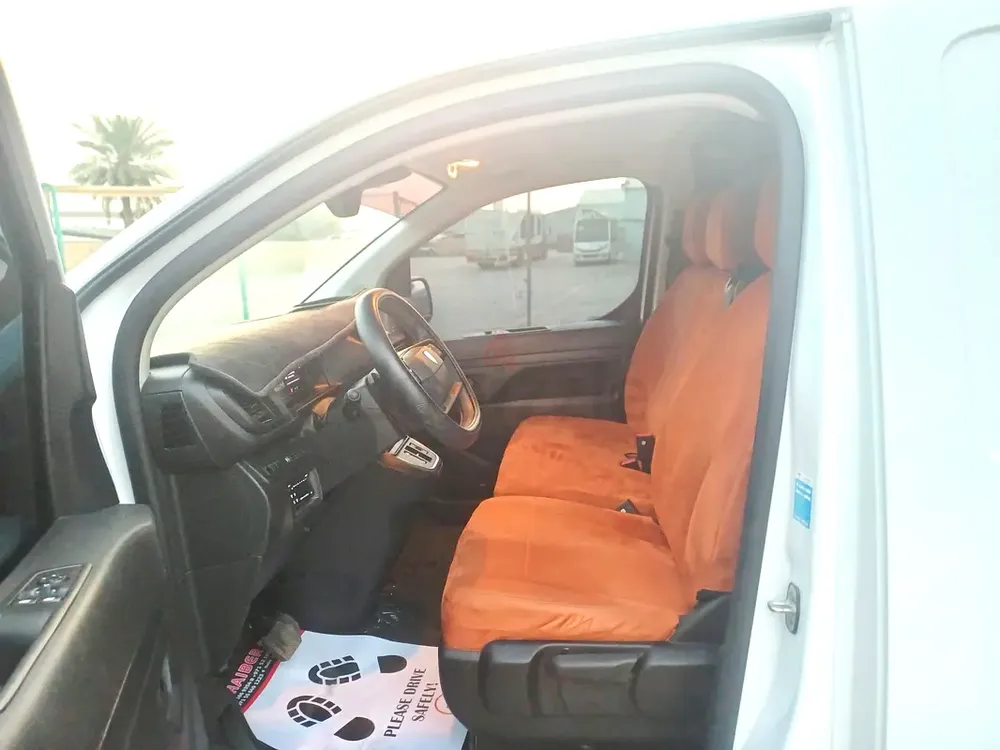Peugeot Expert 2025 GCC Specs Brand New - Image 4