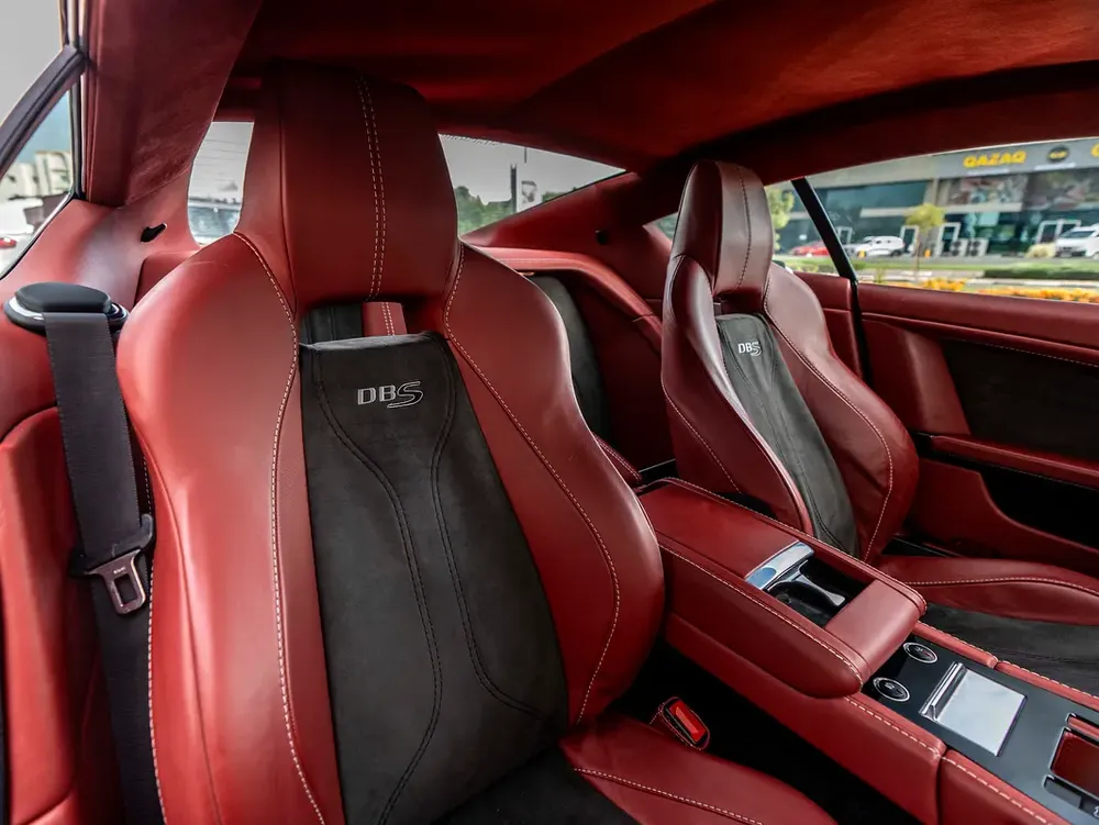 ASTON MARTIN DBS V12 | ULTRA LOW KM | SINGLE OWNER | FULL ASTON MARTIN SERVICE HISTORY - Image 11