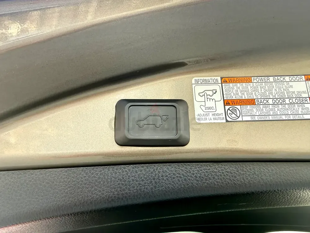 Toyota RAV4 VXR 2015 | GCC Specs | Full Option | Great Condition - Image 14