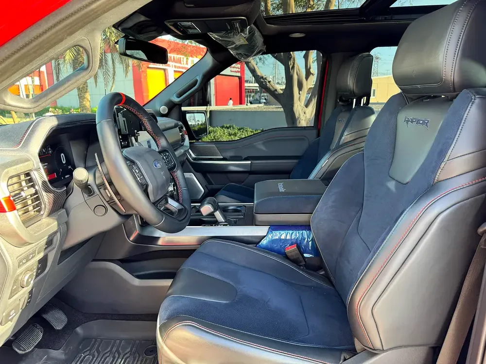 **2022**37 GCC SPEC NEAT AND CLEAN UNDER WARRANTY - Image 4