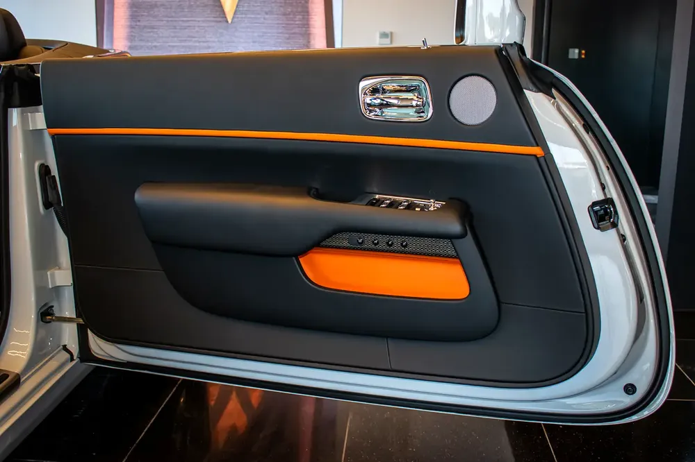 Rolls-Royce Dawn - Image 13