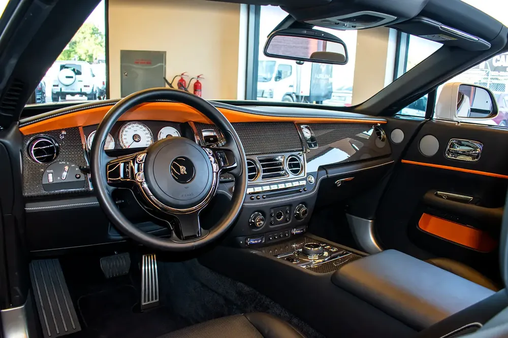 Rolls-Royce Dawn - Image 14