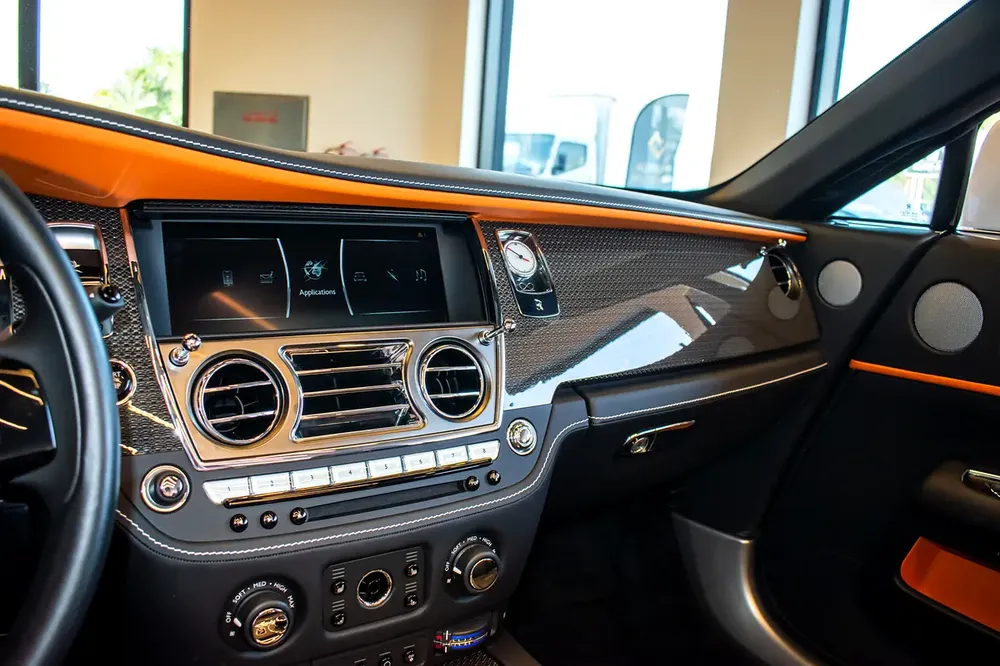 Rolls-Royce Dawn - Image 18