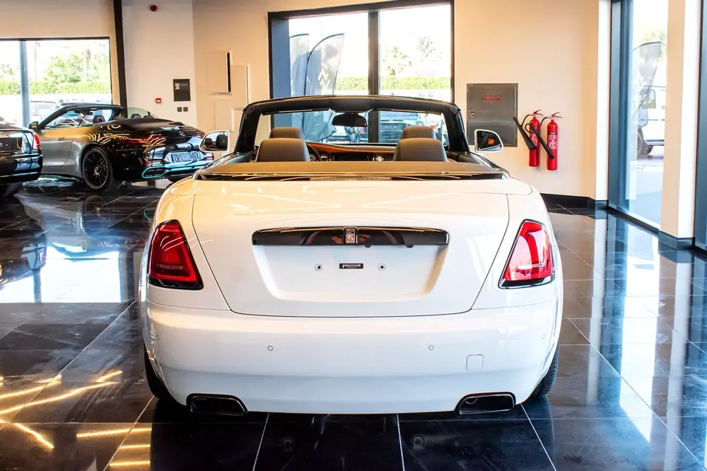 Rolls-Royce Dawn - Image 6