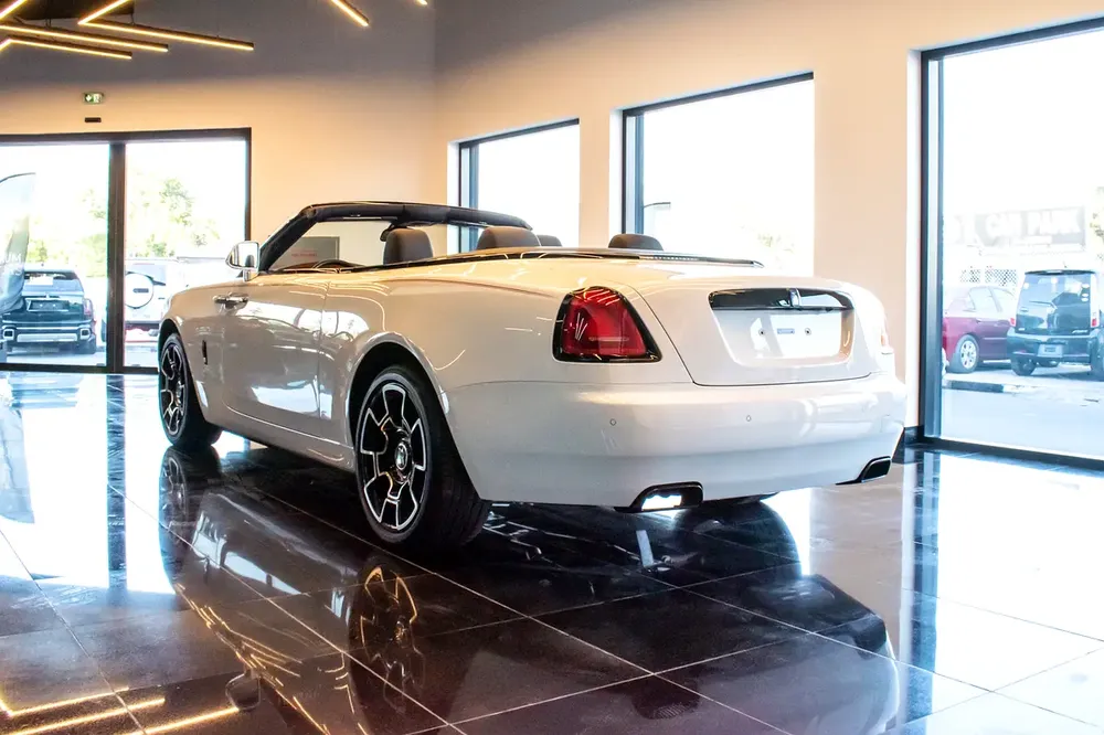 Rolls-Royce Dawn - Image 8