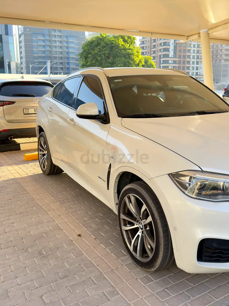 Well-Maintained BMW X6 2015 | GCC Specs | Luxury Sport SUV - Image 4
