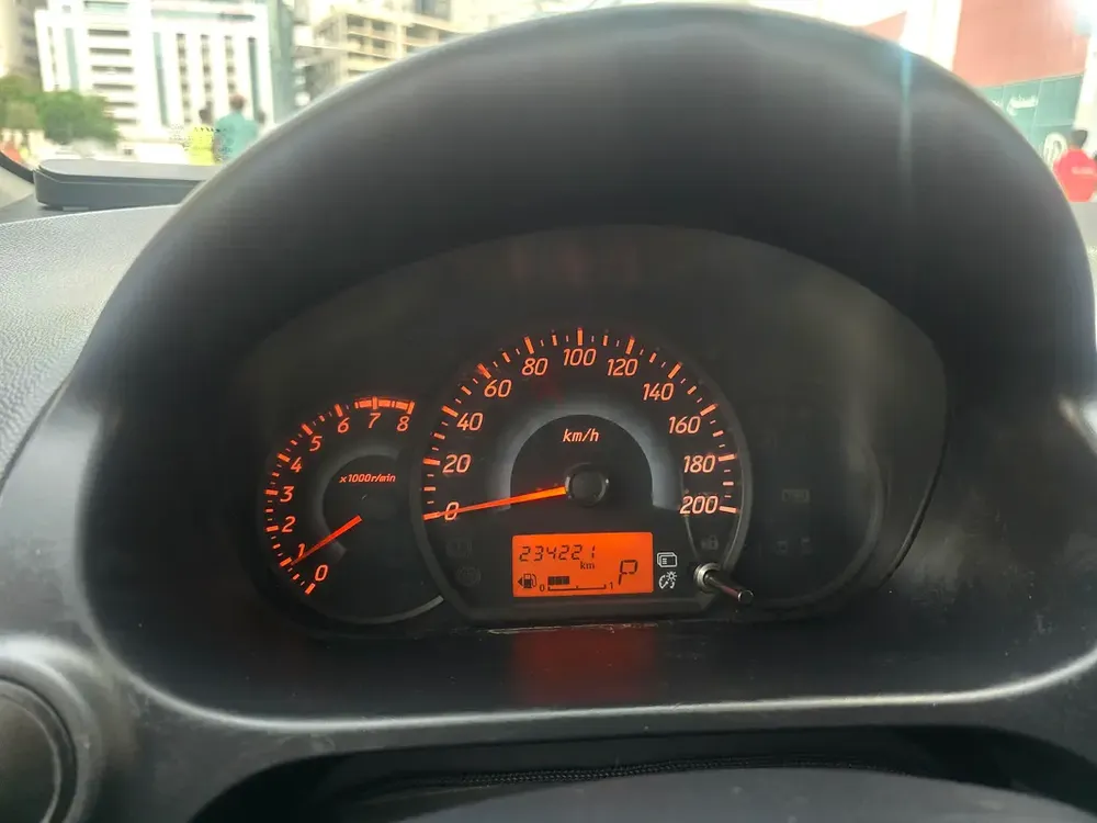 Mitsubishi Mirage - Image 6