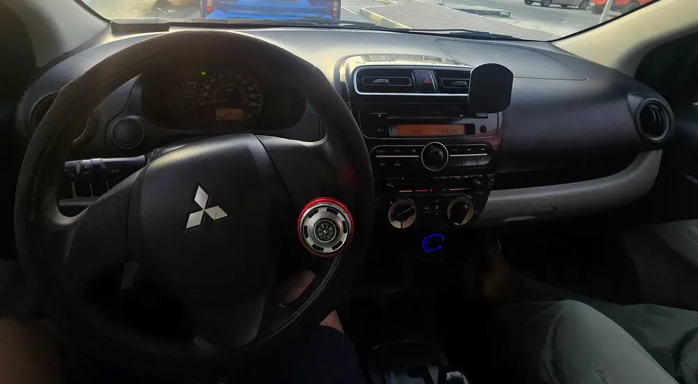 Mitsubishi Mirage - Image 7