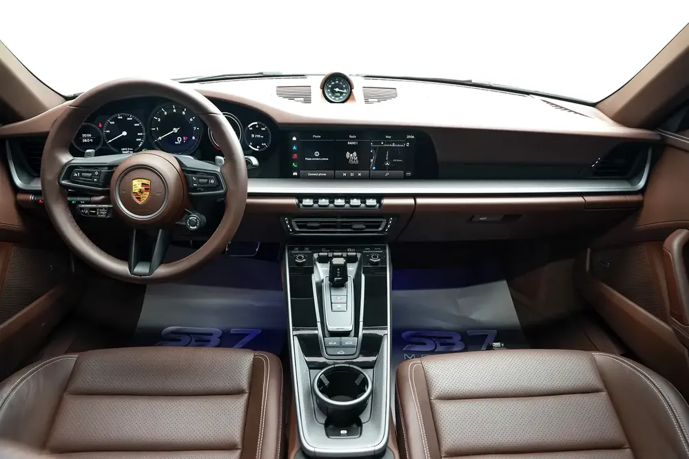 Porsche 911 Carrera 2022 | GCC Specs Naboodah warranty I  Lifting system front axle I Adaptive CC - Image 8