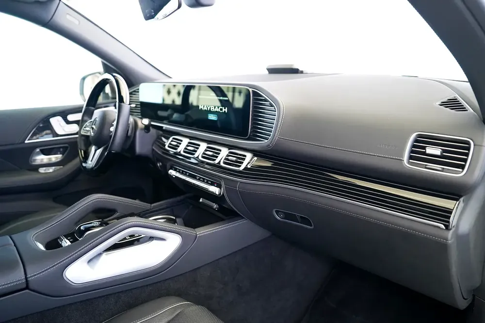 MAYBACH GLS 600 | LEG REST | REAR ENTERTAINMENT | BURMESTER AUDIO | WARRANTY AVAILABLE - Image 16