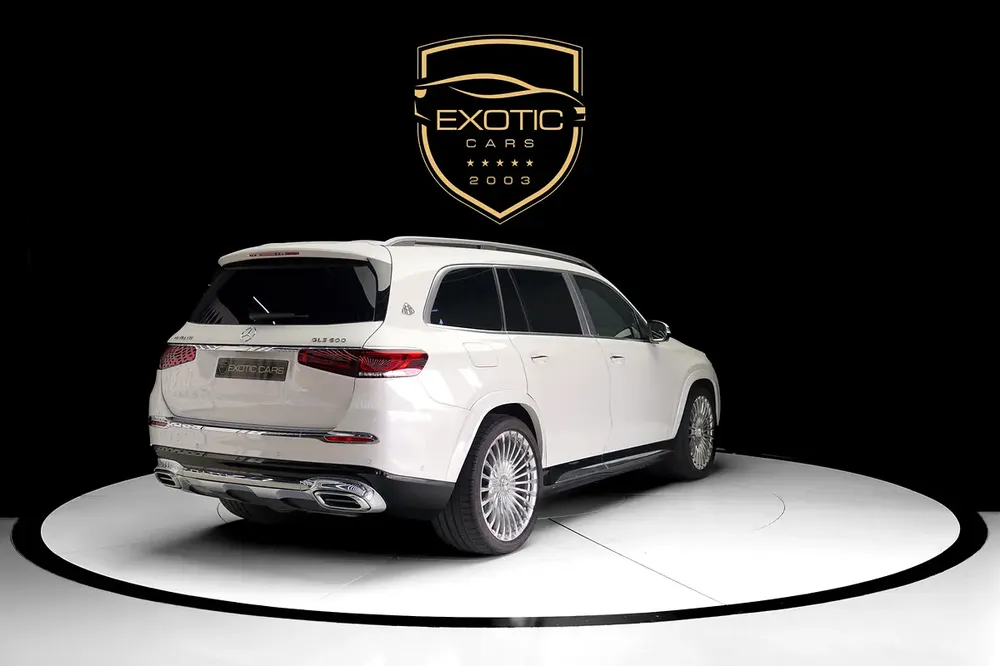 MAYBACH GLS 600 | LEG REST | REAR ENTERTAINMENT | BURMESTER AUDIO | WARRANTY AVAILABLE - Image 4