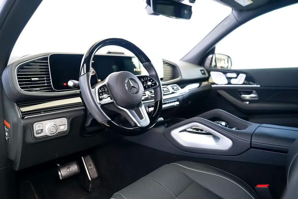 MAYBACH GLS 600 | LEG REST | REAR ENTERTAINMENT | BURMESTER AUDIO | WARRANTY AVAILABLE - Image 6