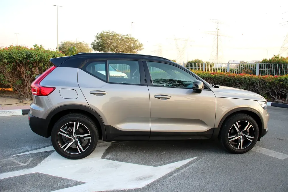 Volvo XC40 R-design 2022, Free service from agency till 105kms! Perfect condition! - Image 6