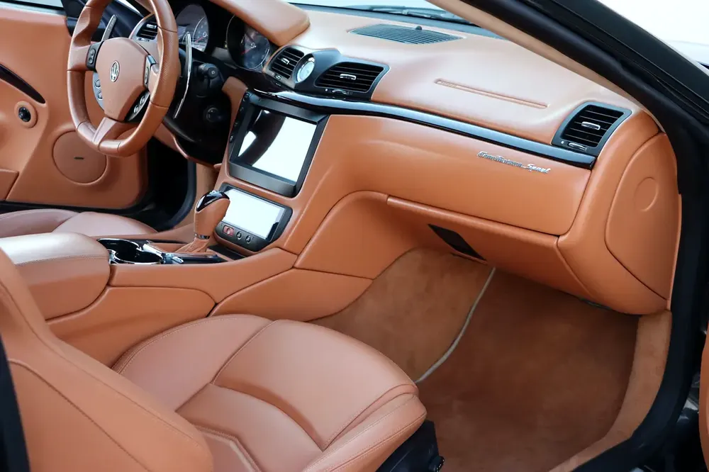 GCC Spec... Maserati GranTurismo Sport 2014.. Only 57000 kms !! - Image 17