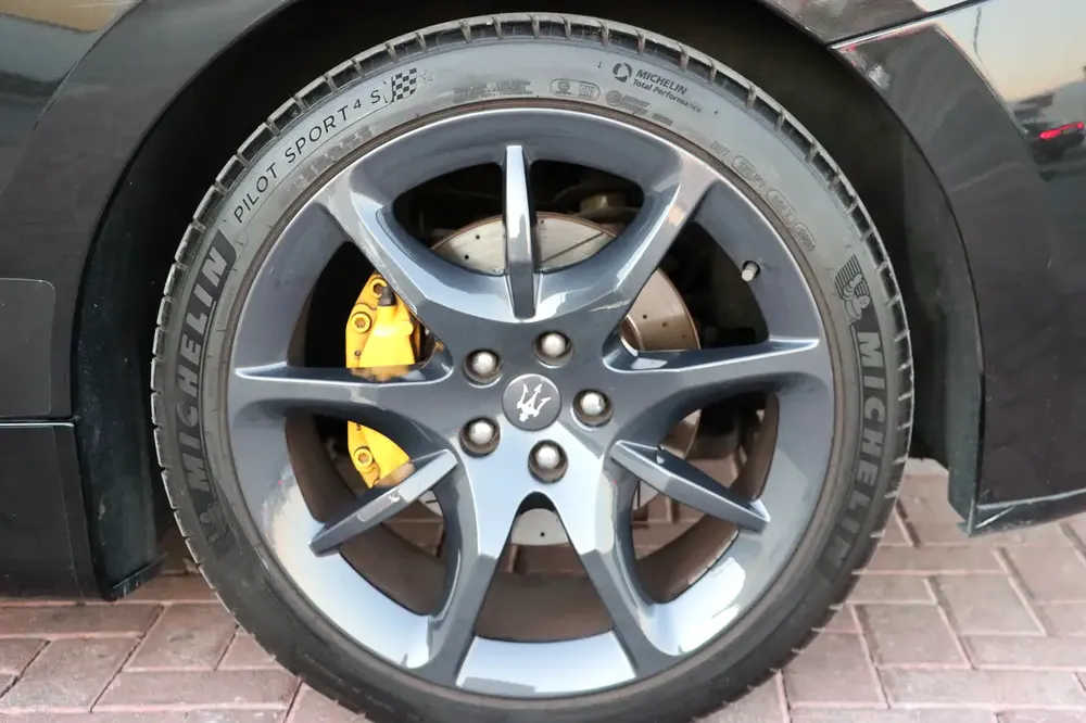 GCC Spec... Maserati GranTurismo Sport 2014.. Only 57000 kms !! - Image 18