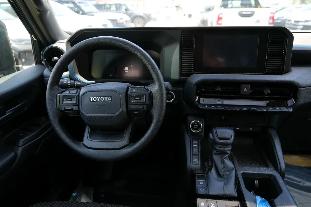 Toyota Prado All-rounder 2.8 DSL 2026 GCC Specs - Image 18
