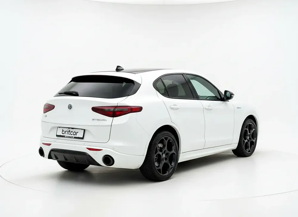 1,839/pm | Veloce | Gargash Warranty and Service till 2028 or 120k kms - Image 4
