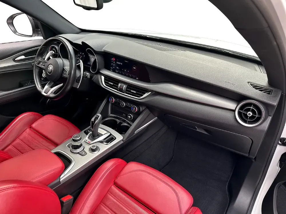 1,839/pm | Veloce | Gargash Warranty and Service till 2028 or 120k kms - Image 7