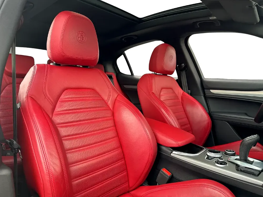 1,839/pm | Veloce | Gargash Warranty and Service till 2028 or 120k kms - Image 8