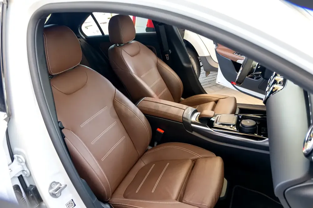 2021 Mercedes-Benz A-Class A 35 AMG - GCC Specs - Agency Maintained - Image 9